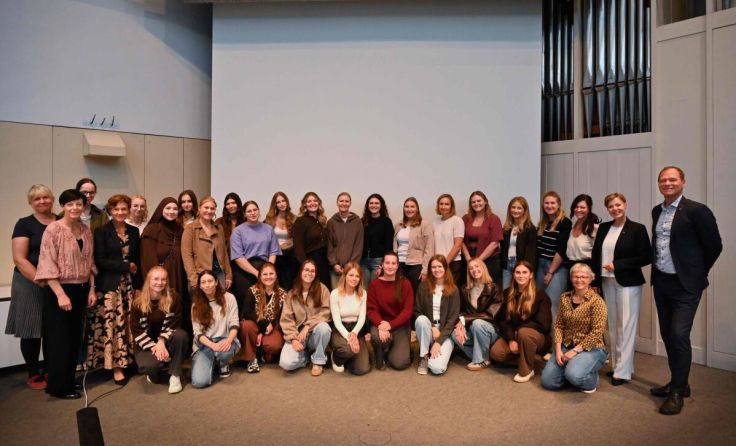Die frisch Immatrikulierten EP-Studierenden (Foto: PHDL)