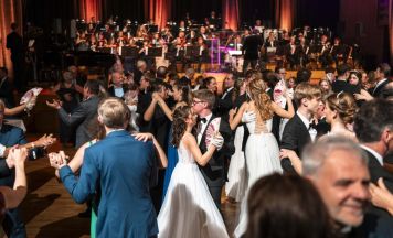 Beim Konzertball Nachtschwärmer trifft Symphonik auf Tina Turner und Club-Beats