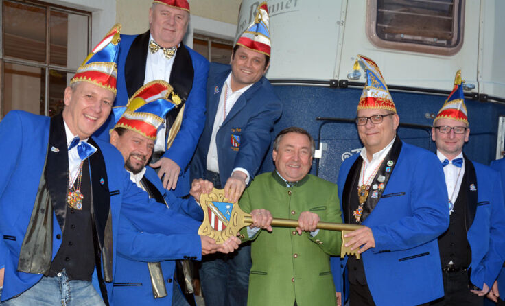 Schlüsselübergabe in Altheim. Foto: Vorich