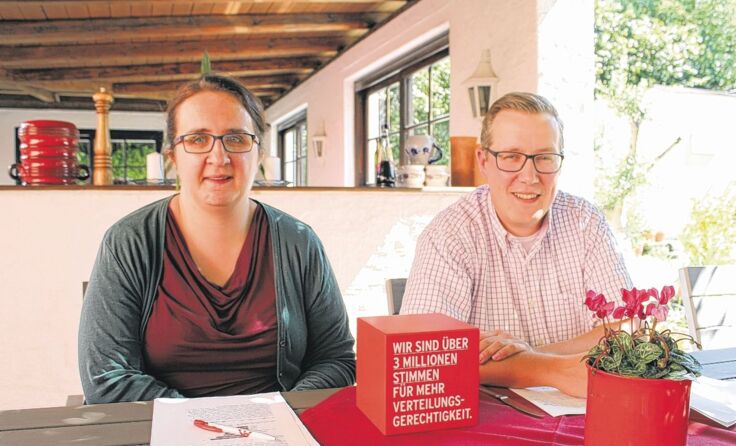 AK-Rechtsexpertin Beate Steiner und AK-Bezirksstellenleiter Stefan wimmer