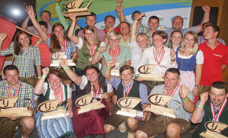 Das Team Oberösterreich beim Bundesentscheid im Sensenmähen. Foto: LJOÖ