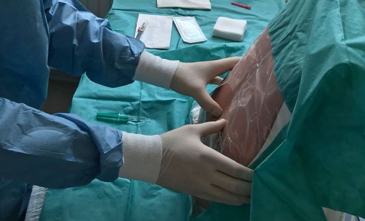 Junge Ärzte können künftig an zwei Rückensimulatoren trainieren. Foto: KH Braunau