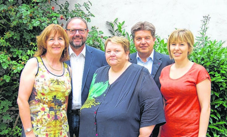 Bauer, Pilsner, Reitinger, Entholzer und Müllner freuen sich über die Einigung. 