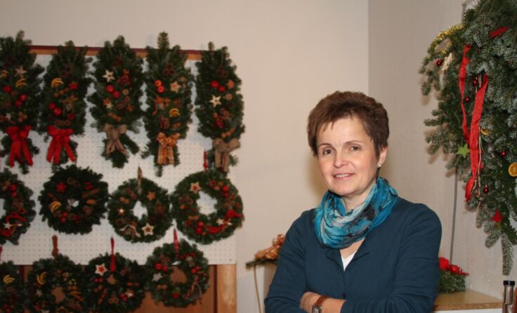 Kränze, Zöpfte und Gestecke sind ein Muss zur Weihnachtszeit Fotos: Gemeinde