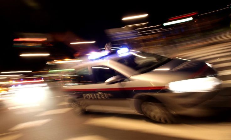 Die Polizei bittet um Hinweise auf die Täter. Foto: Weihbold