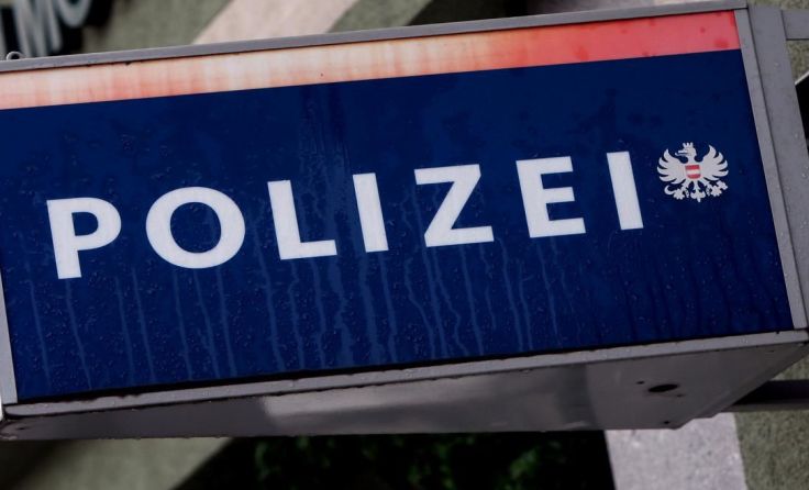 Sachdienlich Hinweise bitte an die Polizeiinspektion Dragonerstraße. Foto: Weihbold