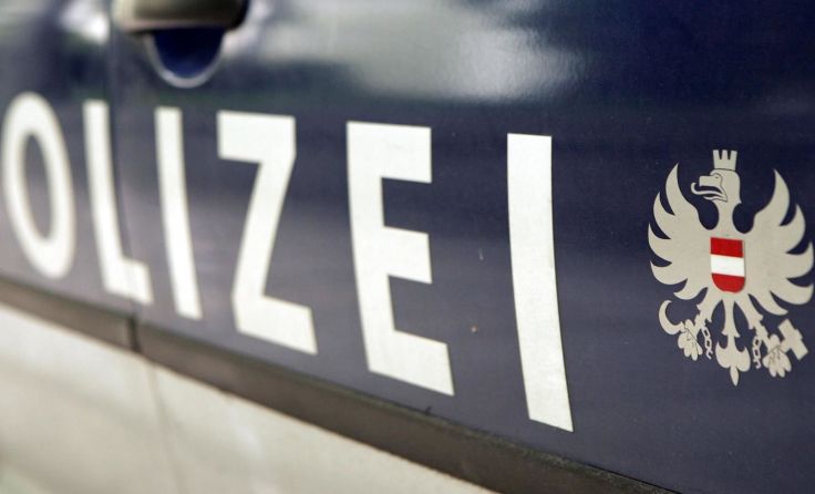 Die Täter stiegen über ein Fenster im ersten Stock ins Firmengebäude ein. Foto: Weihbold