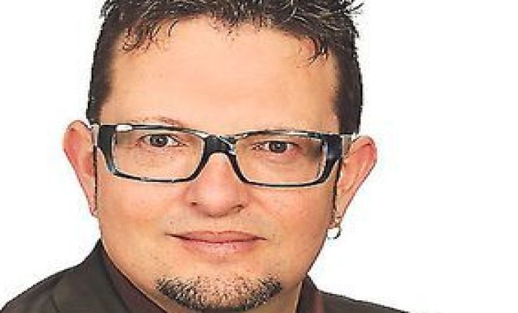 Hörgerätespezialist Augustin Zandl von Akustik-Optik Bauer GmbH gibt Tipps.