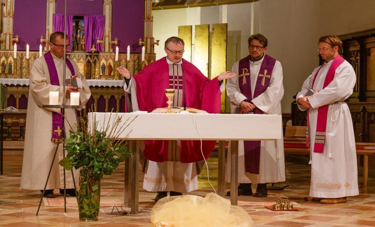 Gemeinsam wurden auch Gottesdienste gefeiert. 