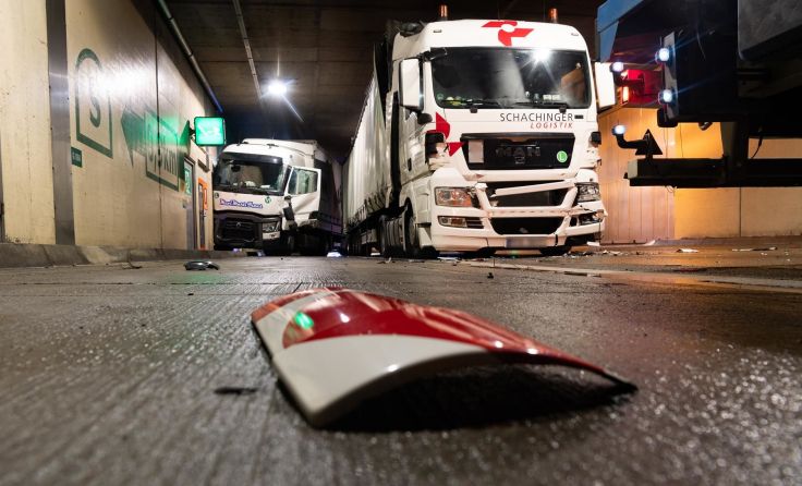 Drei Lkw waren in den Unfall verwickelt. Foto: Fotokerschi.at/Kerschbaummayr