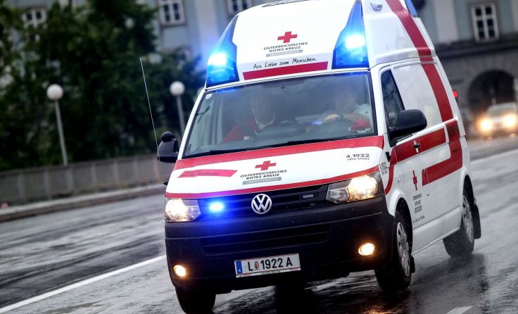 Die verletzte Lenkerin wurde ins Klinikum Wels gebracht. Foto: Weihbold