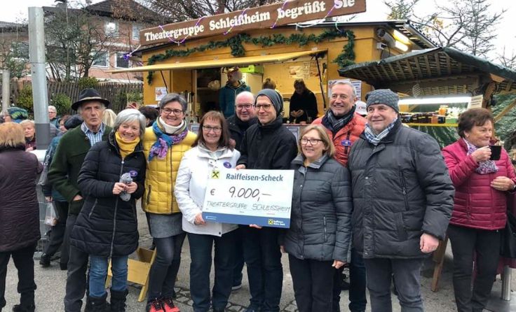 Eine stolze Summe konnte der Verein an Florian Aichhorn überreichen. Foto: privat