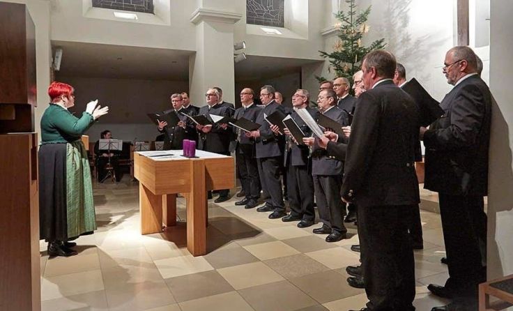 Eine schöne Einstimmung auf das Weihnachtsfest ist das Konzert der Liedertafel. Foto: Liedertafel