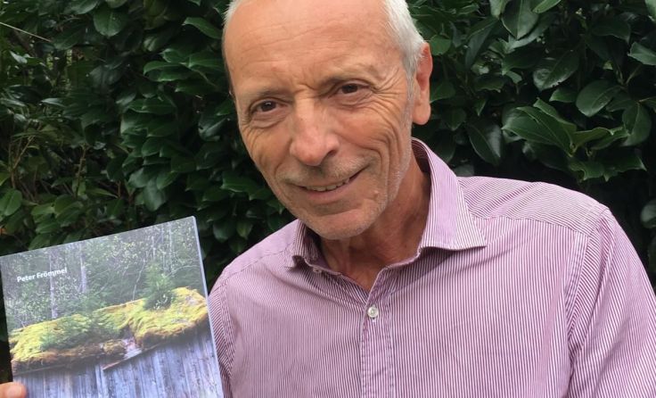 Peter Frömmel stellt sein Buch vor. Foto: privat