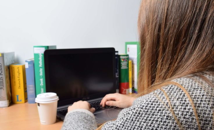 Das Jugendservice ist online erreichbar! Foto: Land OÖ