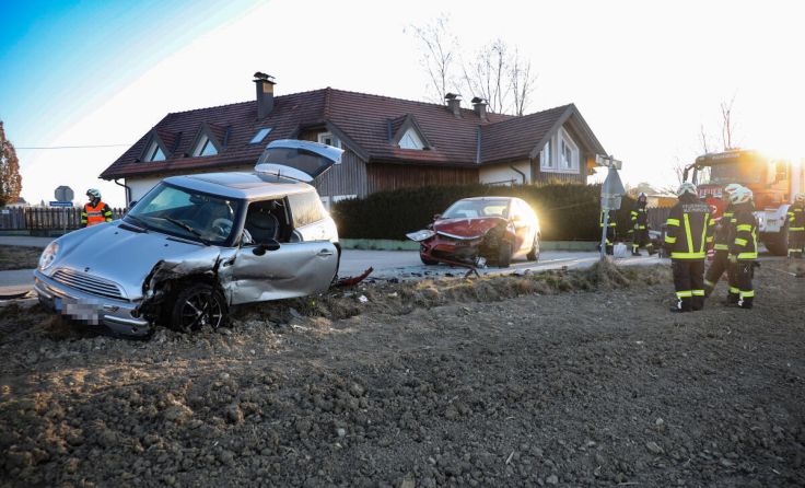 Heftig gekracht hat es Mittwochfrüh in Buchkirchen. (Foto: laumat.at/Matthias Lauber)