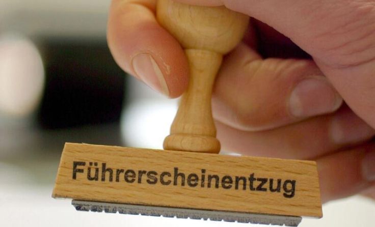 Den Führerschein ist der 79-jährige Alkolenker vorerst los. (Foto: Wodicka)