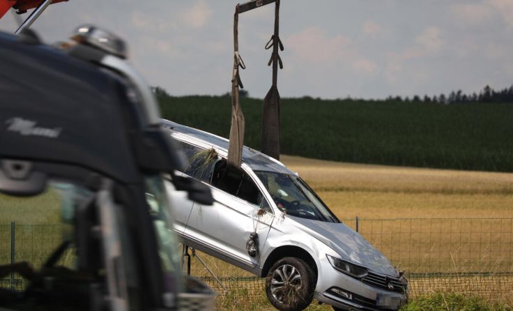 Zum Glück wurde bei dem Überschlag niemand verletzt. (Foto: laumat.at/Matthias Lauber)
