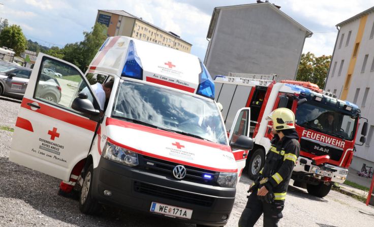 Rettung und Feuerwehr waren im Einsatz. (Foto: laumat.at/Matthias Lauber)