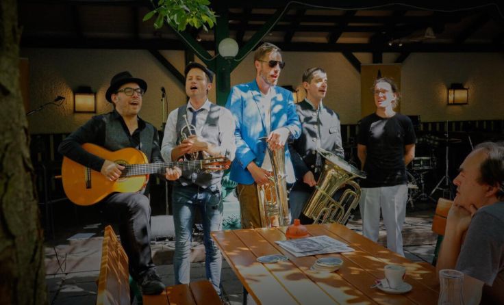 Alpkan sorgten beim Frühschoppen im Gösserbräu für gute Stimmung. (Foto: Wimmer)
