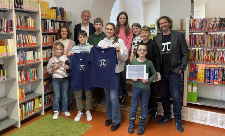 Am Lambacher Realgymnasium gibt es jetzt ganz offiziell Pi-Meister! (Foto: Rupmayer)