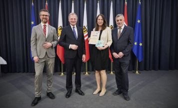 Volksschule Steinhaus freut sich über Meistersinger-Gütesiegel