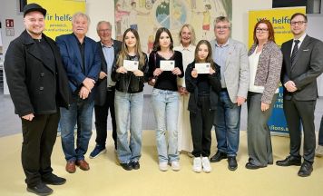 Marchtrenker Schüler setzen starkes Zeichen für Frieden