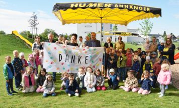Neuer Gunskirchner Kindergarten bekommt Sonnenschirmspende