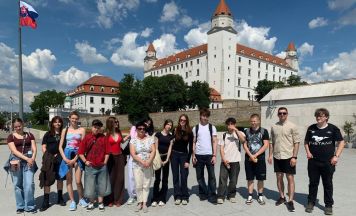 Lambacher Schüler zum Austausch in Bratislava