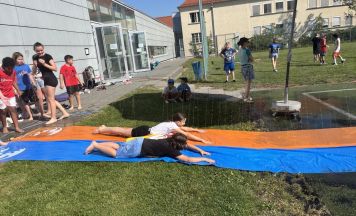 Erfrischendes Sportfest für Welser Volksschüler