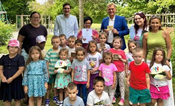 Schulen und Kindergärten freuen sich über Welser Umweltschutzpreise 