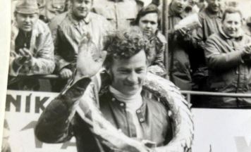 Gunskirchen trauert um Motorsport-Pionier Helmut Helten