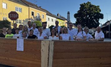 Schwungvoller „Sommerg‘spritzter“ am Wimsbacher Marktplatz
