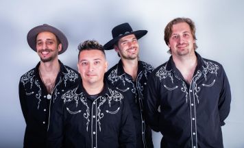 Wettergott kein Italiener: Sommergewitter beendet Welser Pop-up-Konzert vorzeitig