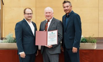 Norbert Höpoltseder zum Ehrenbürger von Weißkirchen ernannt