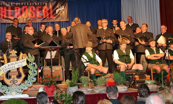 Abschiedskonzert von "Kohlröserl"-Chorleiter Helmut Schwaiger Foto: Hörmandinger