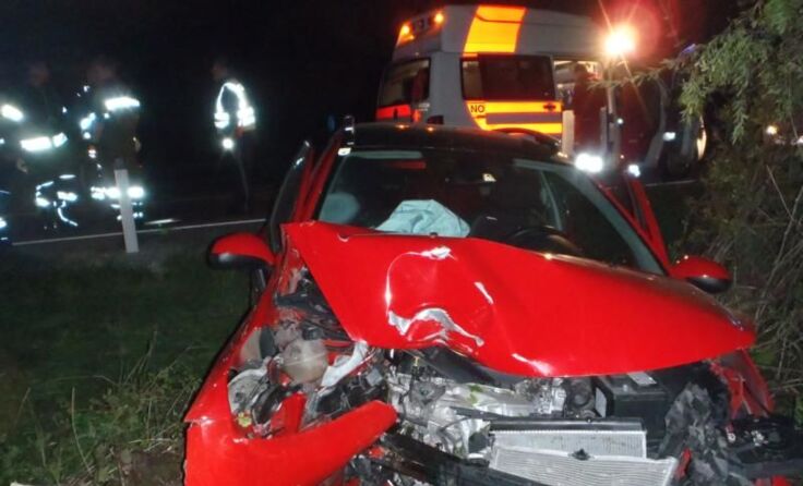 Totalschaden am Auto einer 70jährigen Bad Mittendorferin. Foto: FF Bad Ischl