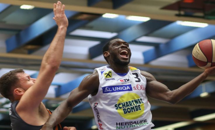Michael Ojo war mit 17 Punkten Swans-Topscorer gegen Klosterneuburg. Foto: Kienesberger