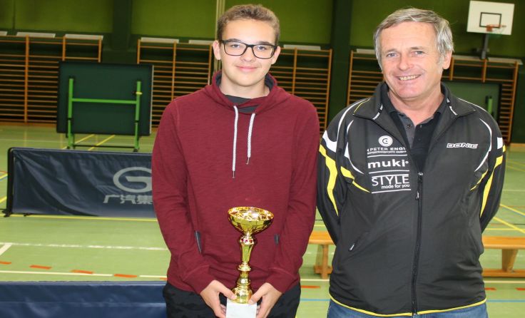Gruppe 2-Sieger Matthias Promberger mit Coach Otto Stüger