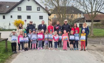 Weyregger Kindergartenkinder laufen für den guten Zweck