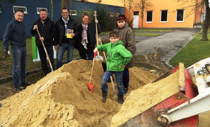 ÖAAB bringt Sand in 19 Gemeinden des Bezirks.