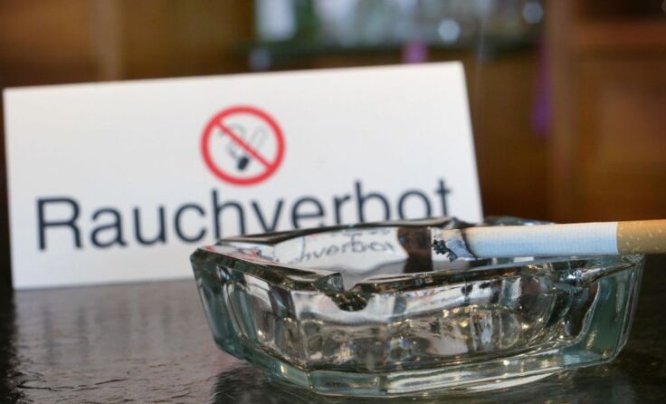 Nichtraucherzonen auch im Freien?***Foto: Wodicka