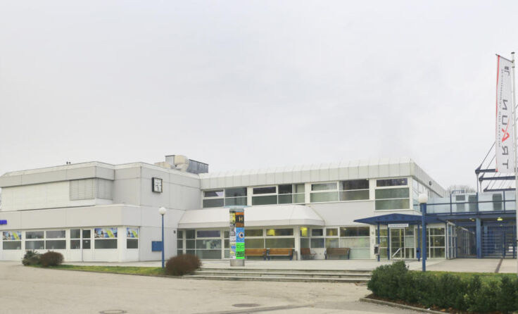Trauner Saunalandschaft sperrt auch nach Lockdown nicht mehr auf. (Foto: Stadtarchiv Traun)
