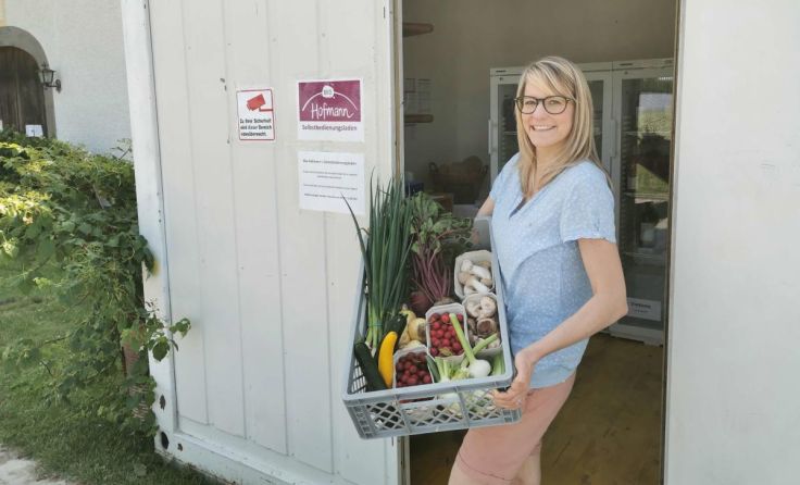 Bei Familie Hofmann in Enns läuft bereits der Probebetrieb in einem Container. (Foto: Biohofmann)