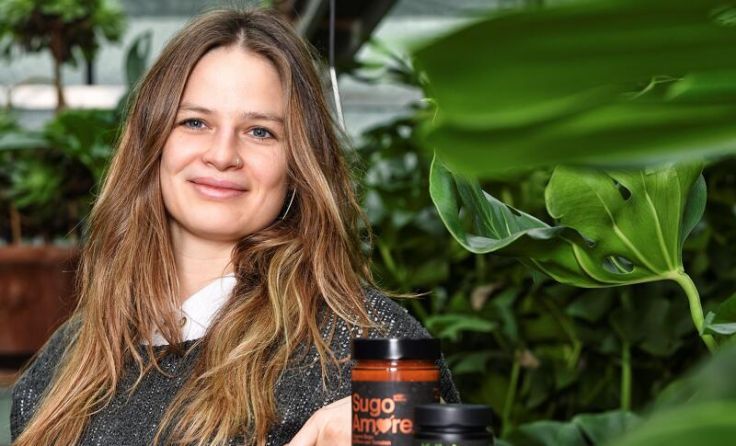 Julia Kammerhuber und ihre schmackhaften Geschenksideen. (Foto: Anna Kirchweger)