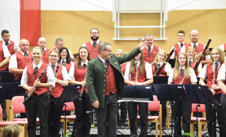 Florian Huber wird auch heuer wieder den Taktstock schwingen. (Foto: MV Pergkirchen)