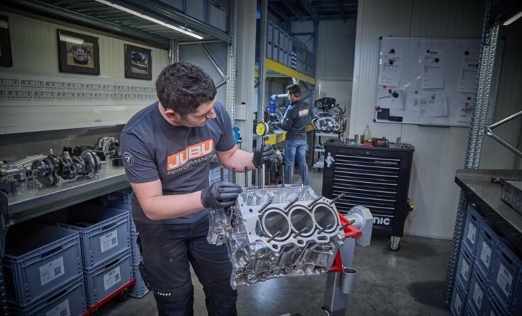 Entwicklung für Leichtbau-Sportwagen (Foto: W. Stoiber)