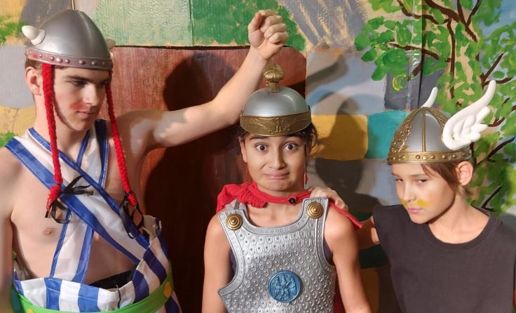 Die Gallier sind los beider Kinderbühne Naarn. (Foto: Luegmayr)