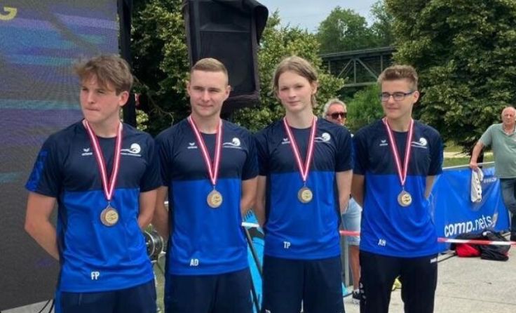 Bronze gab es für die Herrenstaffel (Foto: 1. Perger Schwimmverein)