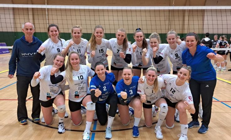 Jubel der M4V-Girls über Heimsieg gegen Purgstall (Foto: M4V)